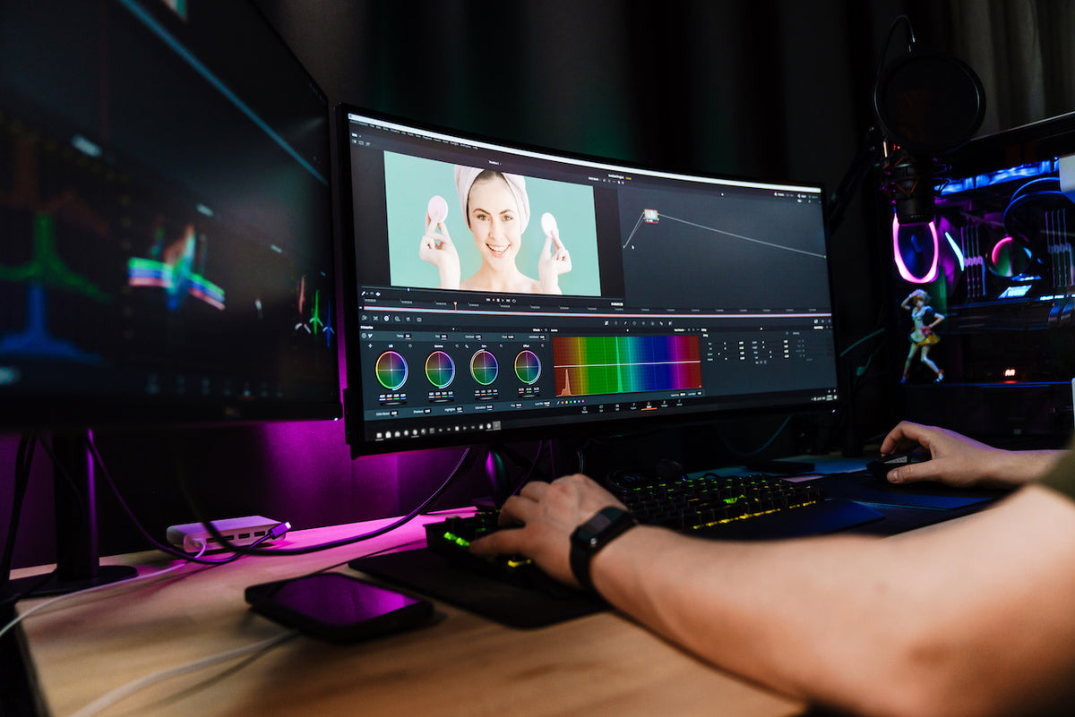 How to Hire a Video Editor for YouTube — Mixcord